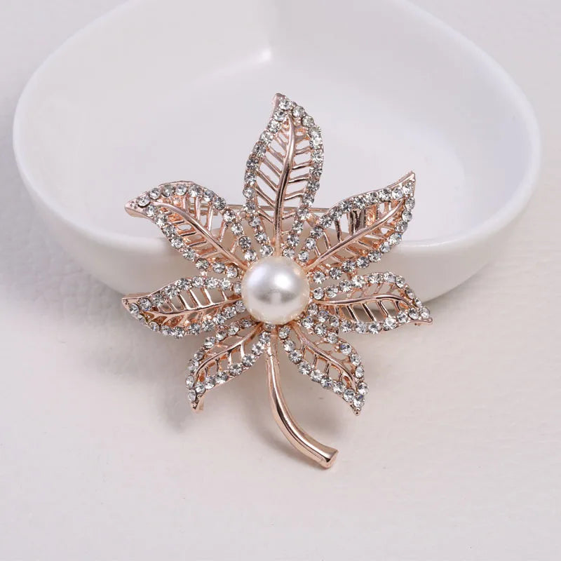 Brooch Gorgeous Lapel Pin Vintage Wreath Large Pearl Fallen Leaves Badge