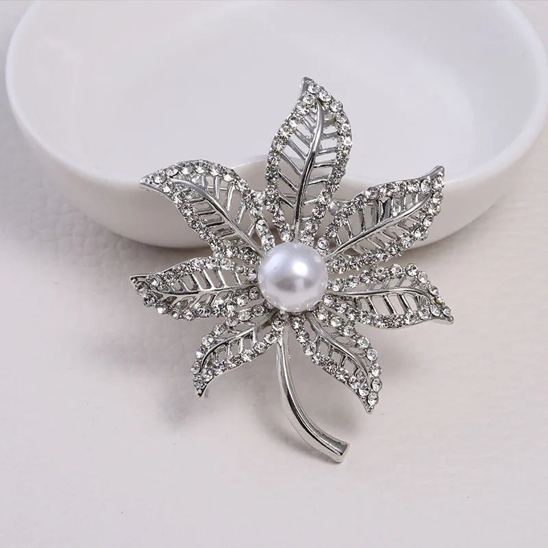 Brooch Gorgeous Lapel Pin Vintage Wreath Large Pearl Fallen Leaves Badge