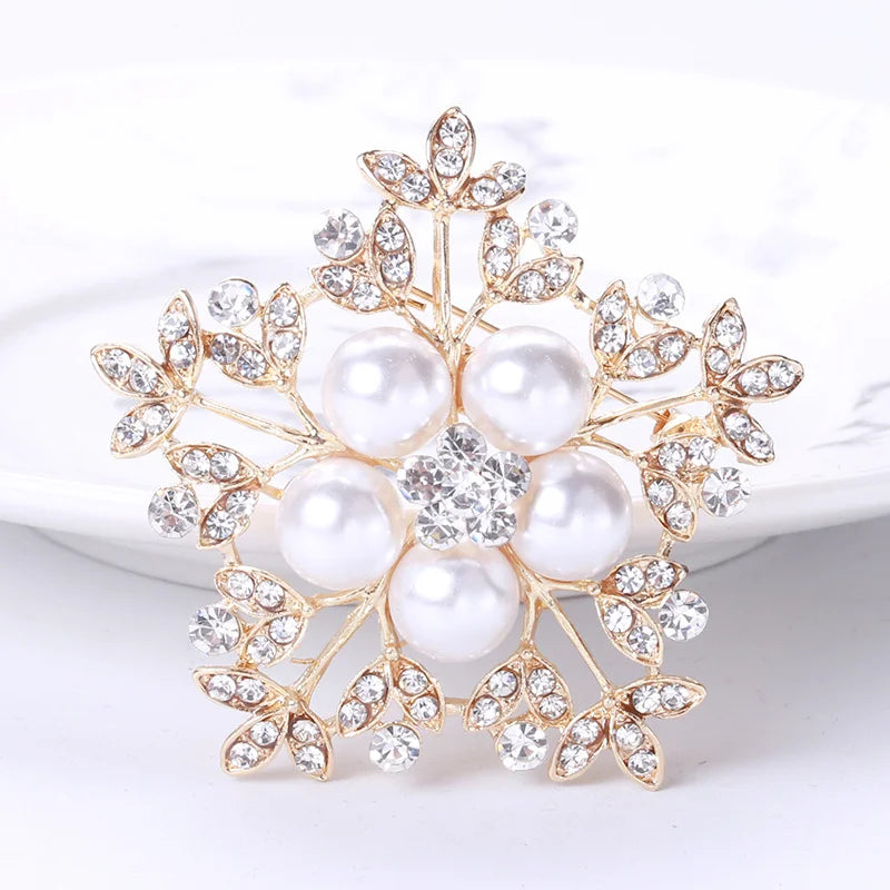 Brooch Gorgeous Lapel Pin Vintage Wreath Large Pearl Fallen Leaves Badge