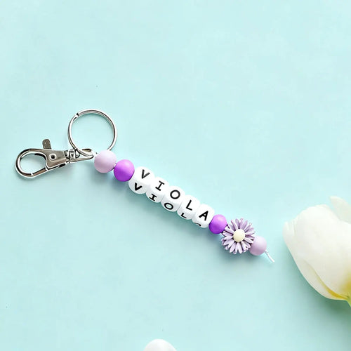 1 personalized custom daisy silicone keychain, beaded keychain,