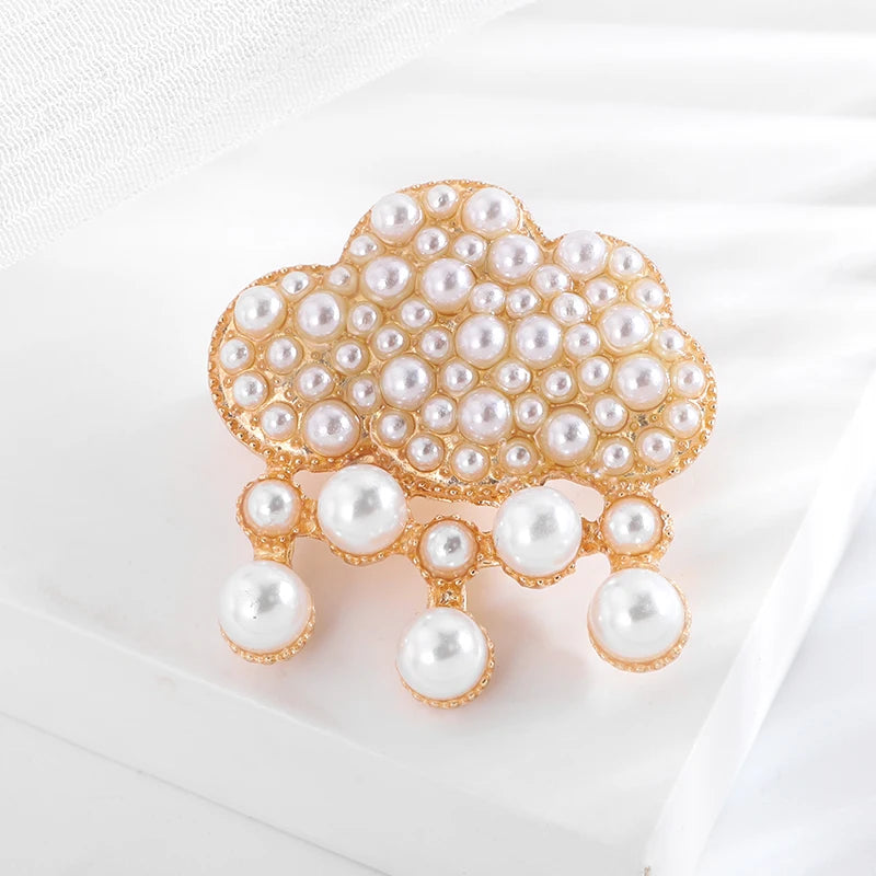 Brooch Gorgeous Lapel Pin Vintage Wreath Large Pearl Fallen Leaves Badge