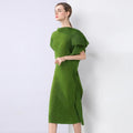 Casual High-End Elegant