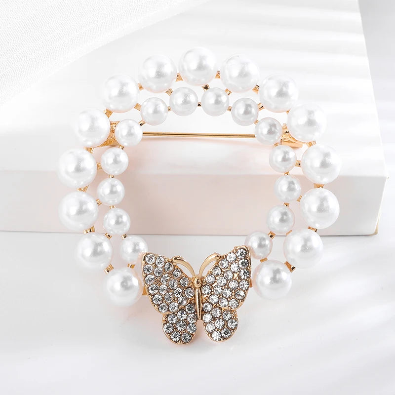 Brooch Gorgeous Lapel Pin Vintage Wreath Large Pearl Fallen Leaves Badge