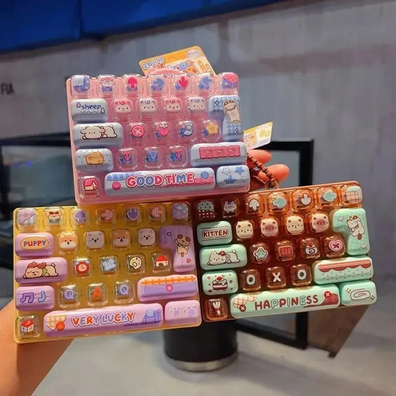 In Stock ///26Grid Keycap Clicker Anti Stress Fidget Keyboard Keychain