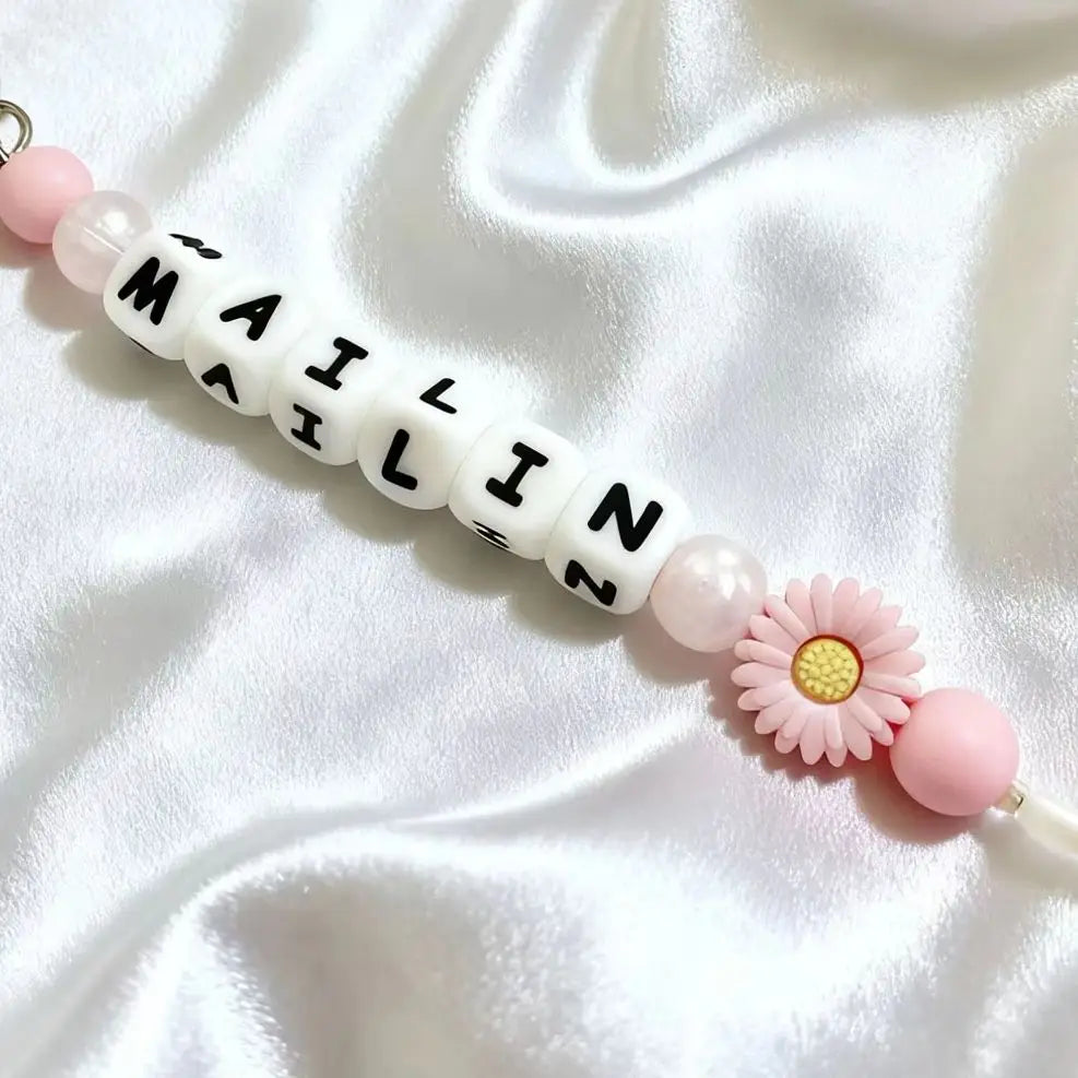1 personalized custom daisy silicone keychain, beaded keychain,