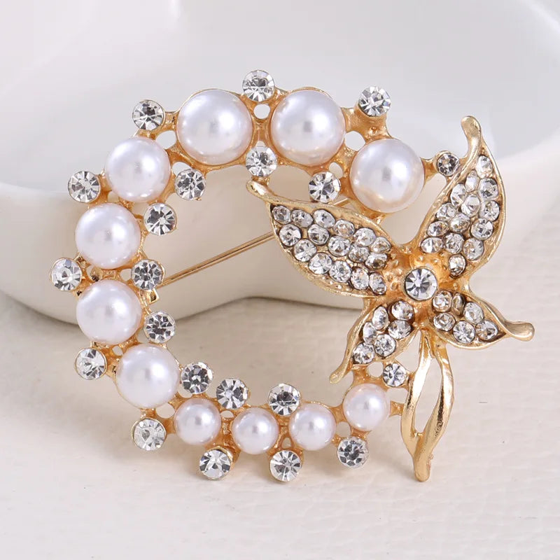 Brooch Gorgeous Lapel Pin Vintage Wreath Large Pearl Fallen Leaves Badge