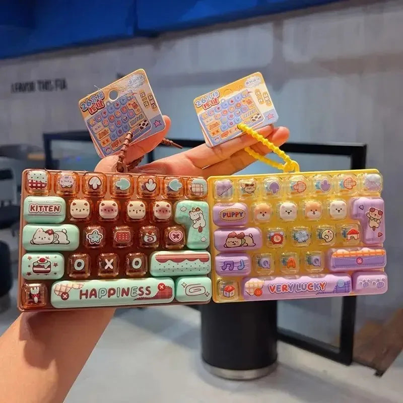 In Stock ///26Grid Keycap Clicker Anti Stress Fidget Keyboard Keychain