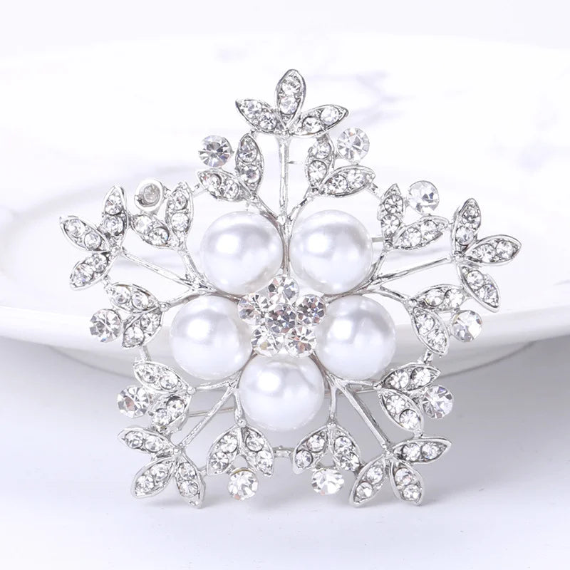 Brooch Gorgeous Lapel Pin Vintage Wreath Large Pearl Fallen Leaves Badge