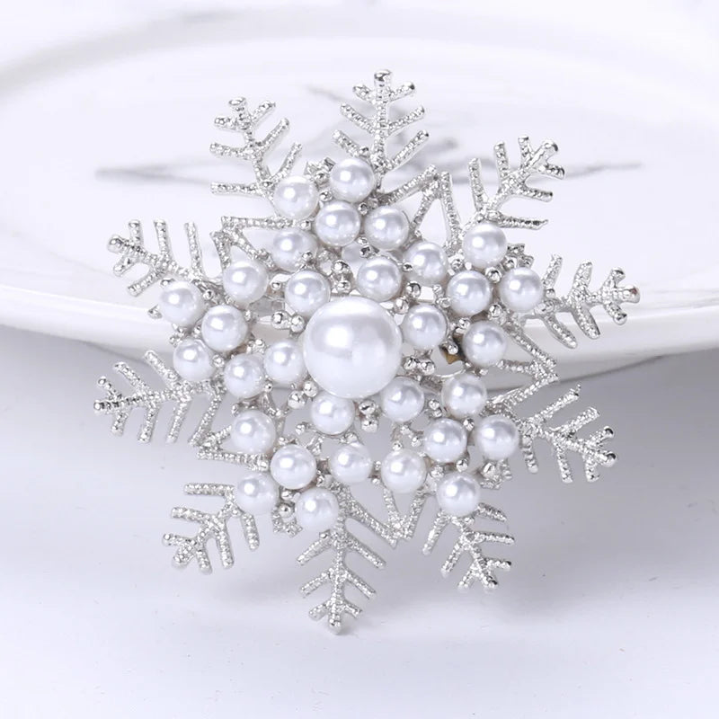 Brooch Gorgeous Lapel Pin Vintage Wreath Large Pearl Fallen Leaves Badge