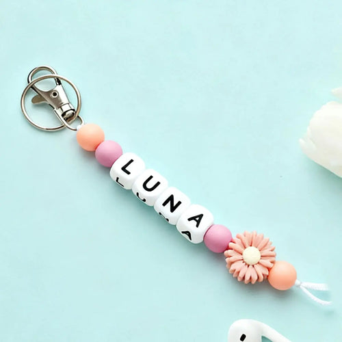 1 personalized custom daisy silicone keychain, beaded keychain,